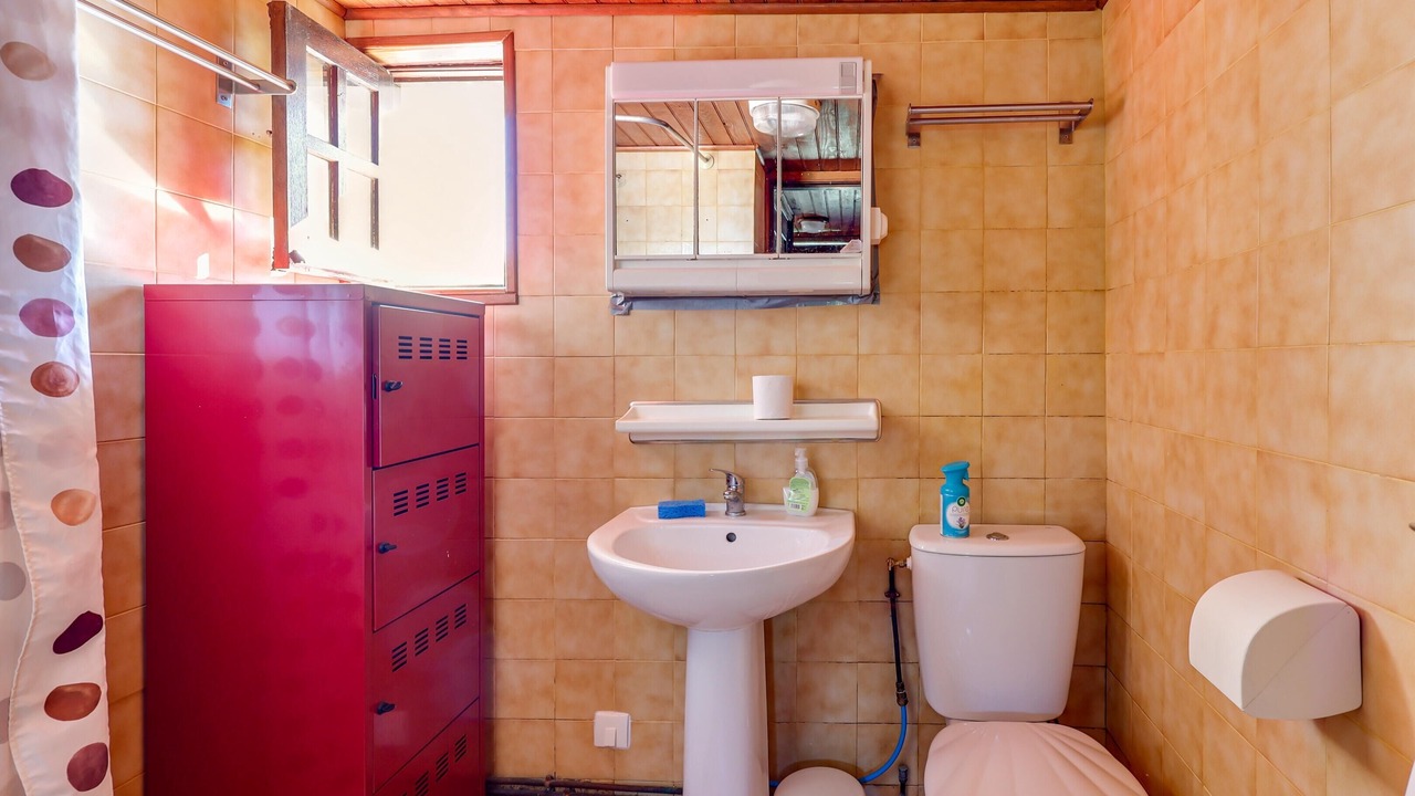 Photo of Bathroom in Saint-Pierre-des-Champs