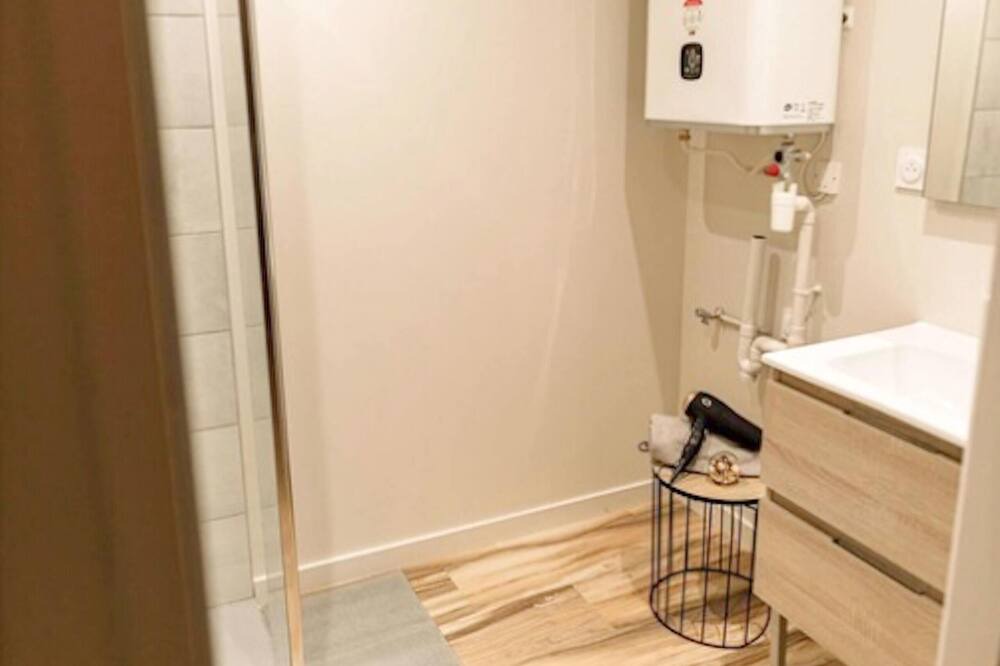 Photo of Bathroom in Saint-Chamond
