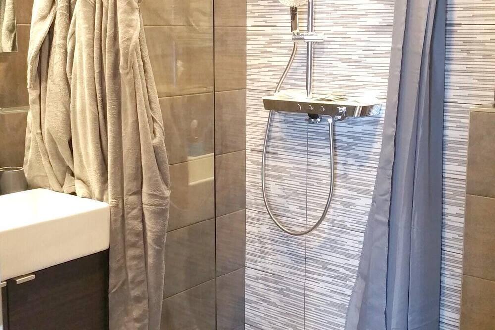 Photo of Bathroom in Vantacici