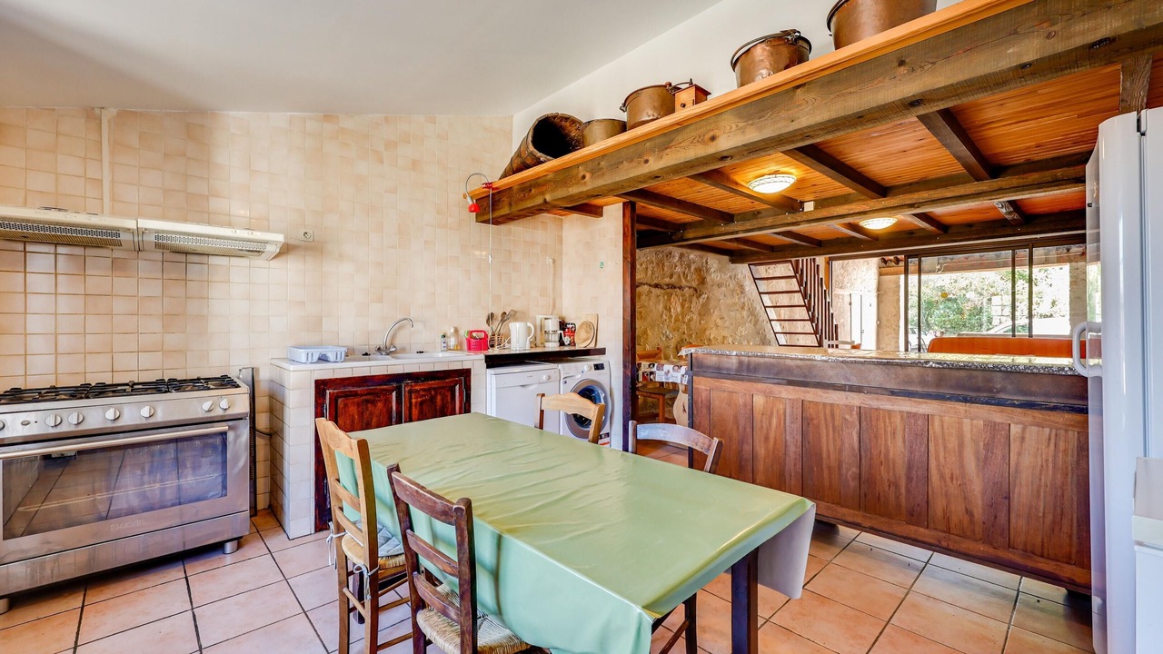 Photo of Kitchen in Saint-Pierre-des-Champs