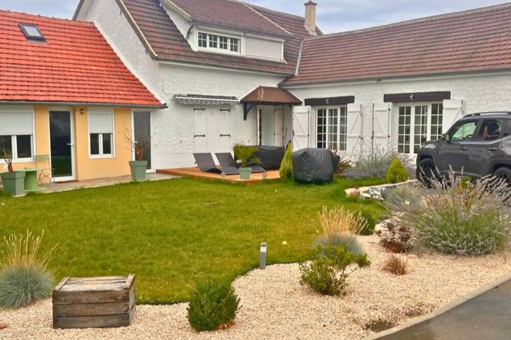 Photo of Outdoor in Amblainville