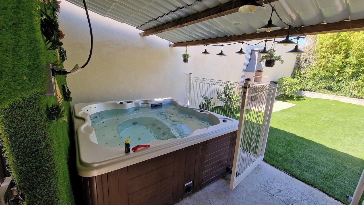 Photo of Outdoor in Saint-Privat-des-Vieux