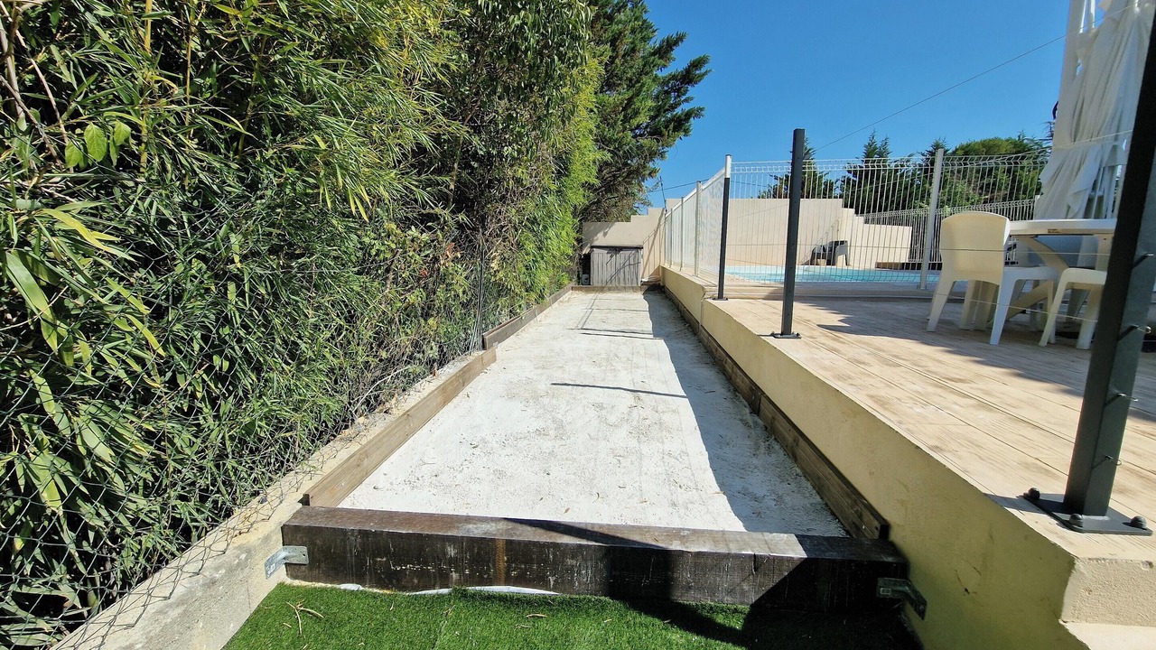 Photo of Outdoor in Saint-Privat-des-Vieux