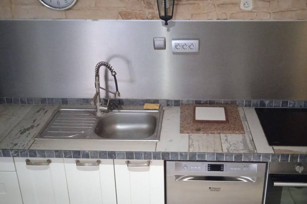 Photo of Kitchen in Cuxac-dʼAude