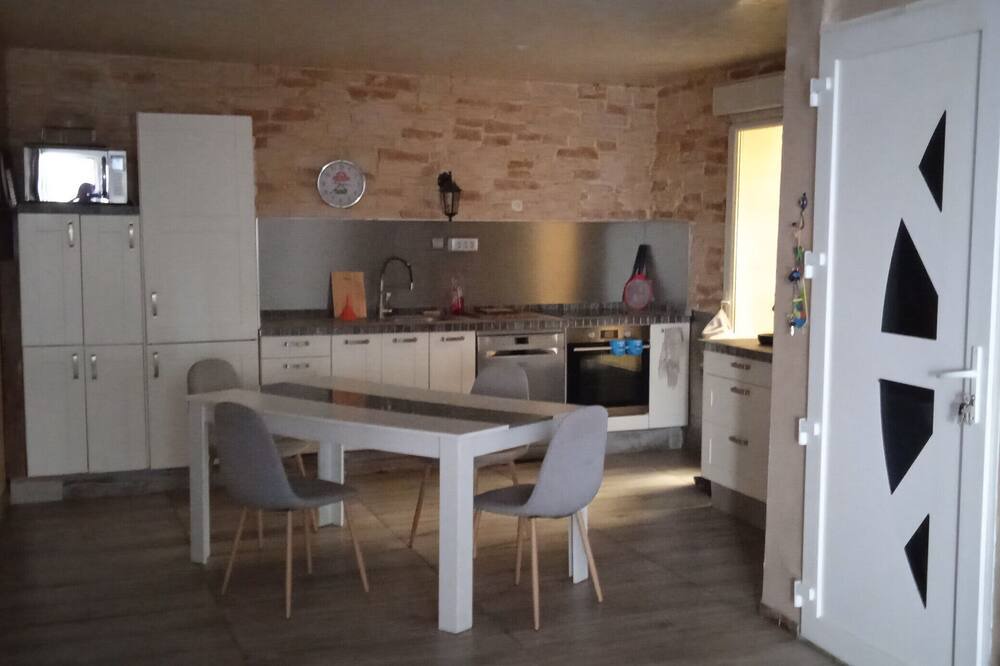 Photo of Kitchen in Cuxac-dʼAude