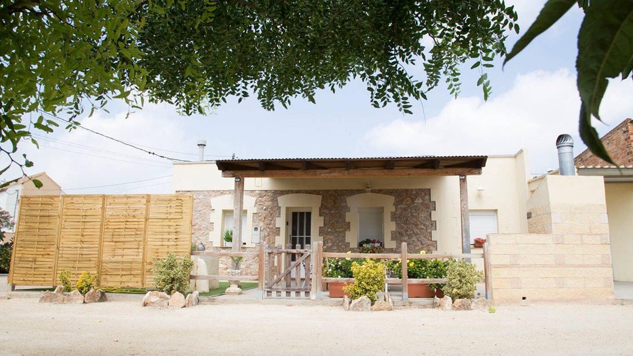Photo of Outdoor in Camarles
