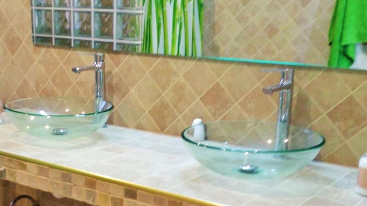 Photo of Bathroom in Camarles