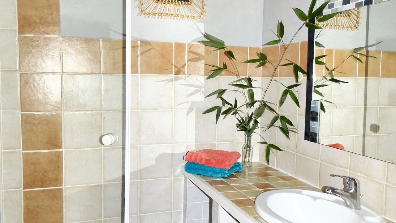 Photo of Bathroom in Cardet