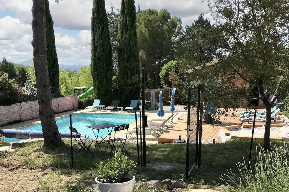 Photo of Outdoor in Saint-Andre-de-Cruzieres