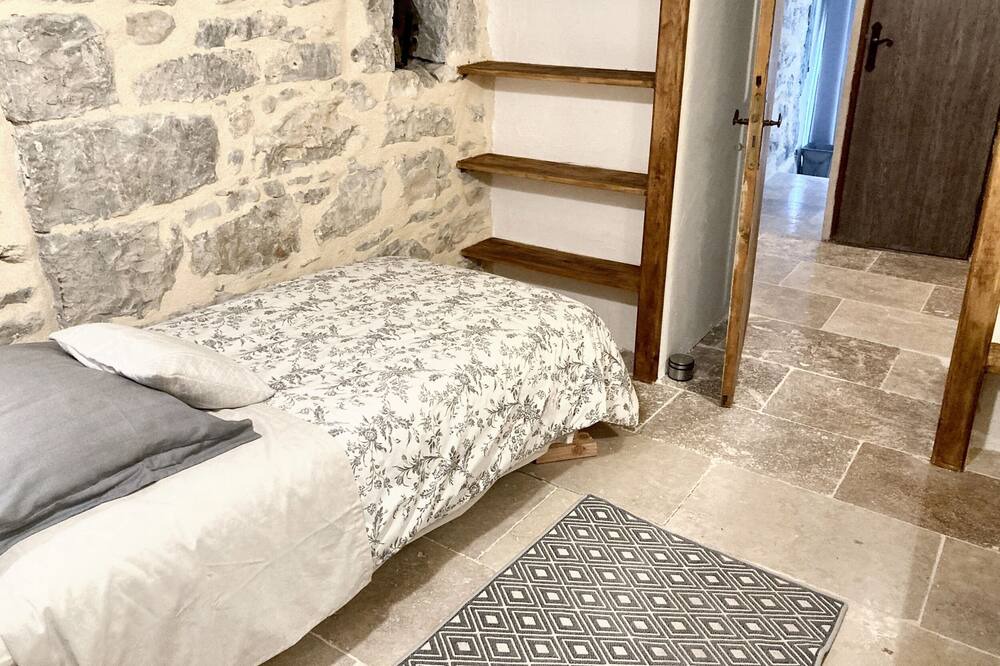 Photo of Others in Saint-Andre-de-Cruzieres