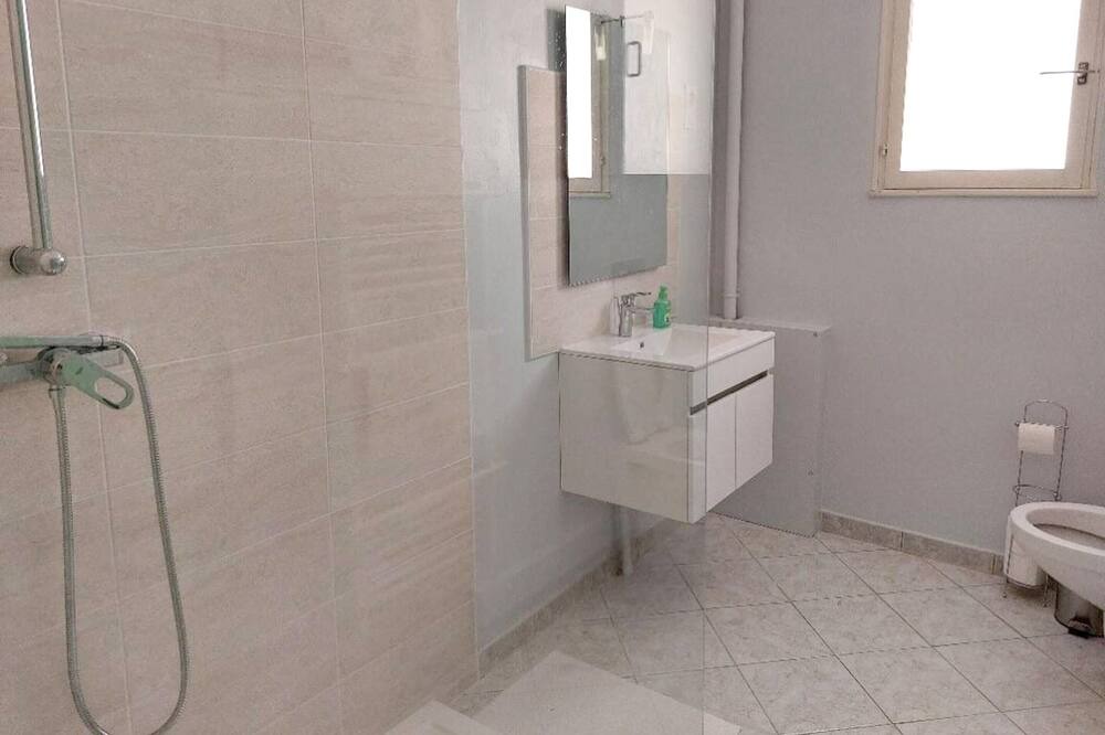 Photo of Bathroom in Saint-Nazaire