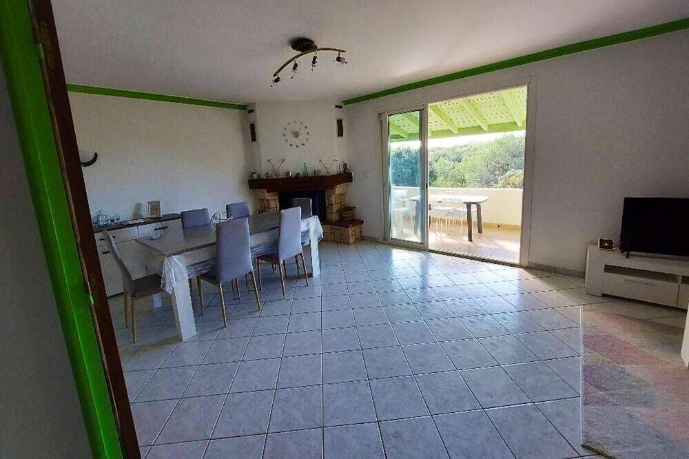 Photo of Livingroom in Saint-Nazaire