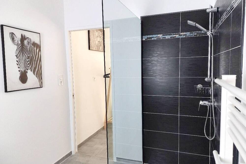 Photo of Bathroom in Saint-Nazaire