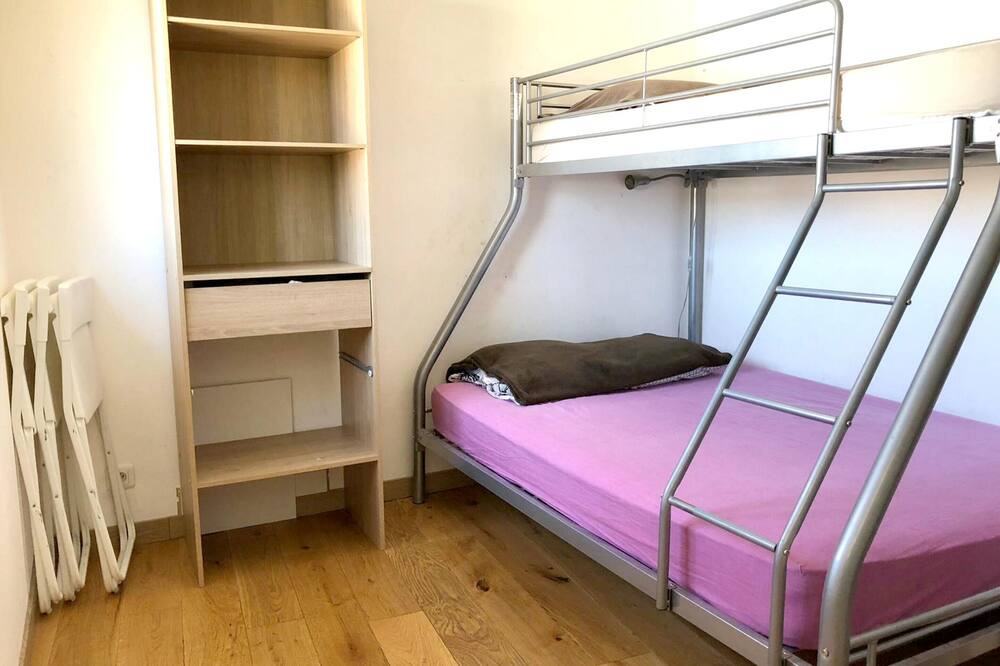 Photo of Bedroom in Villejuif