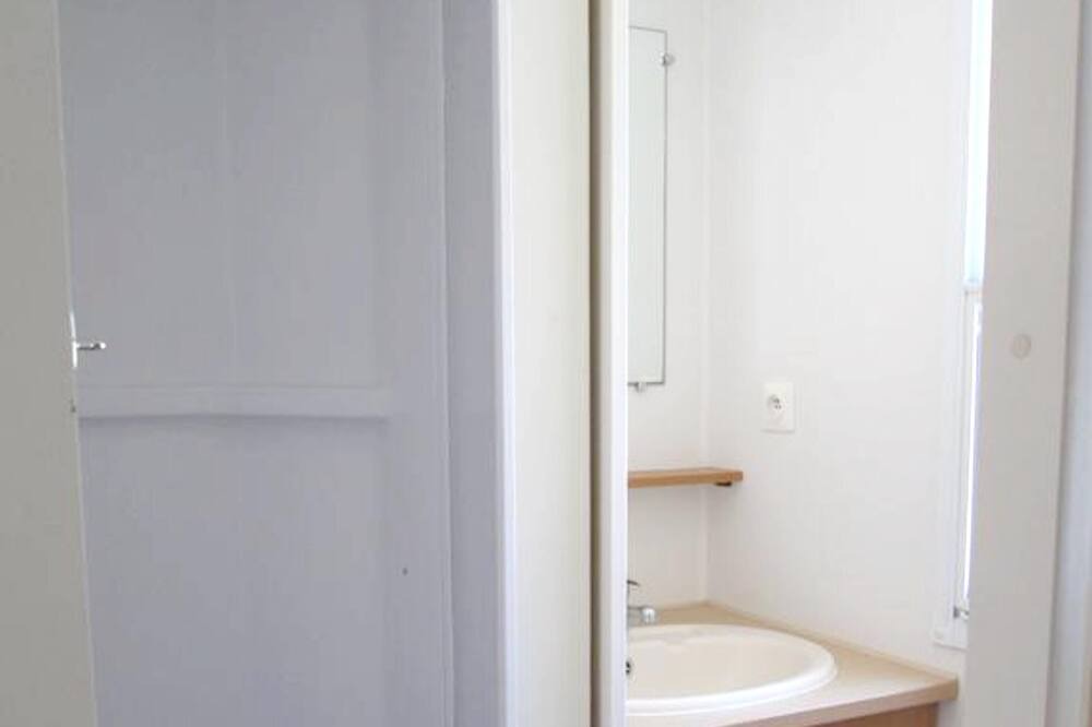 Photo of Bathroom in Beynes