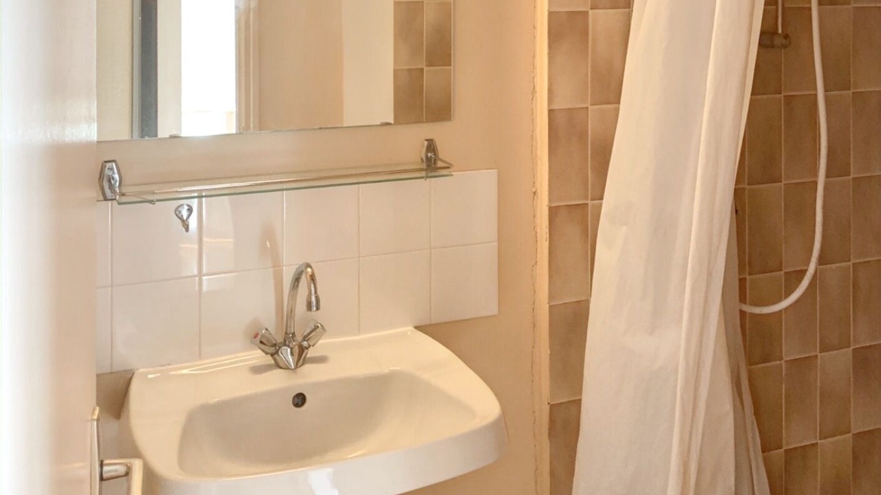 Photo of Bathroom in Leyme
