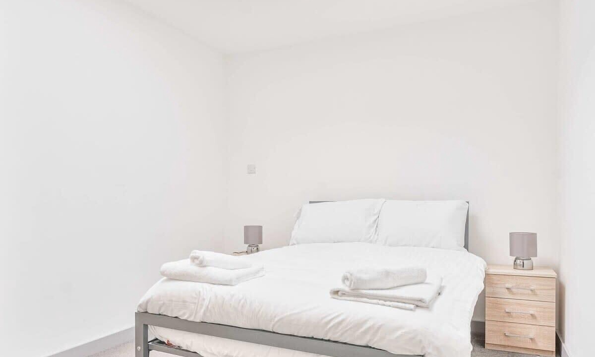 Photo of Bedroom in Brierley Hill