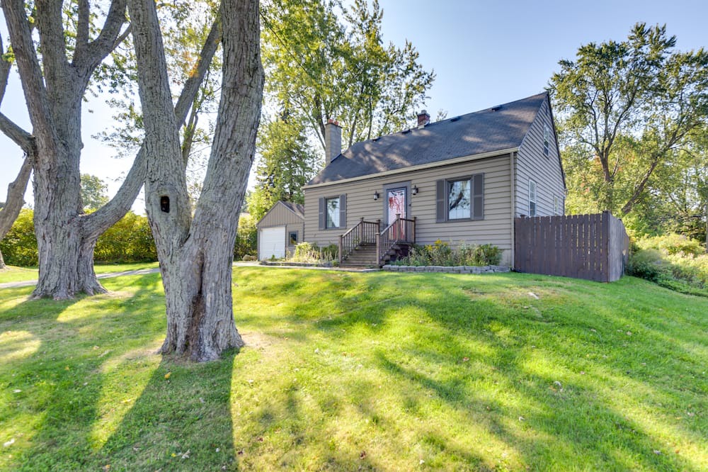 Photo of Outdoor in Harris Hill