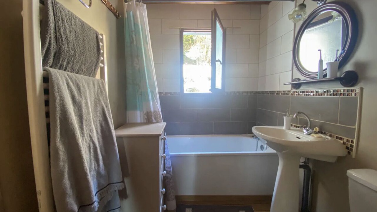 Photo of Others in Le Menil