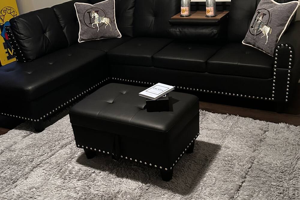 Photo of Livingroom in Harrison