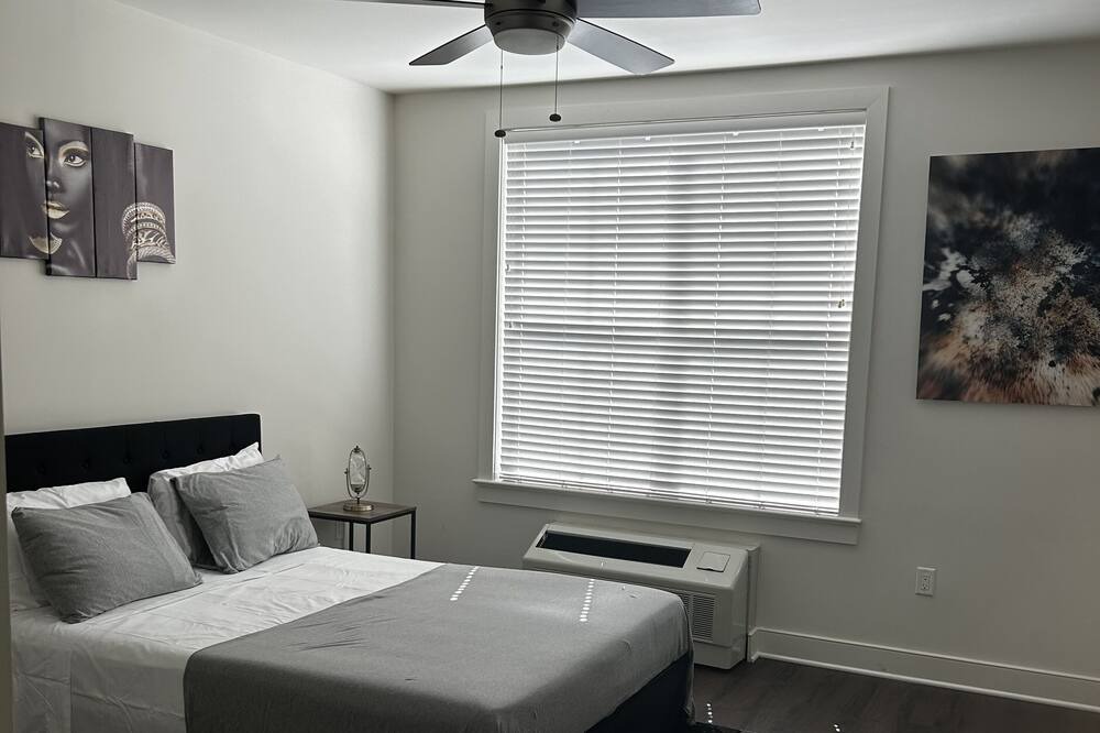 Photo of Bedroom in Harrison