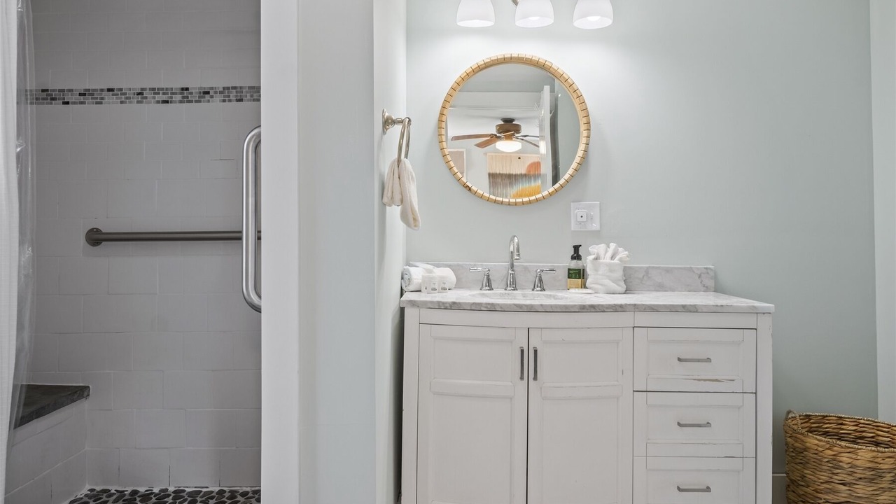 Photo of Bathroom in York Harbor