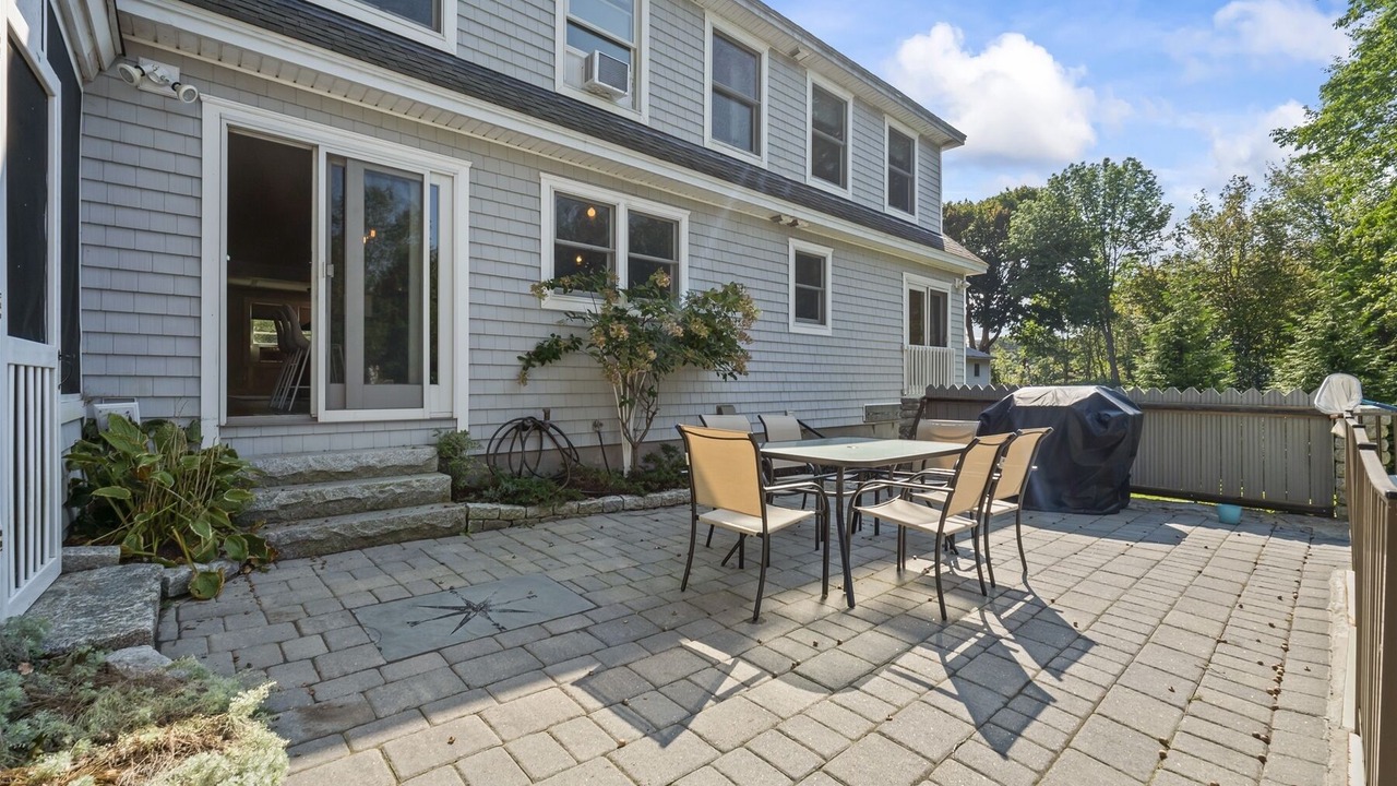 Photo of Patio Balcony in York Harbor