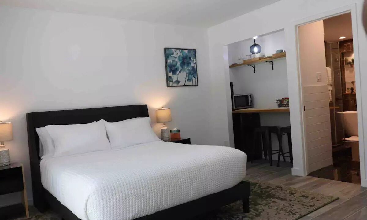 Photo of Bedroom in Wimbledon Falls