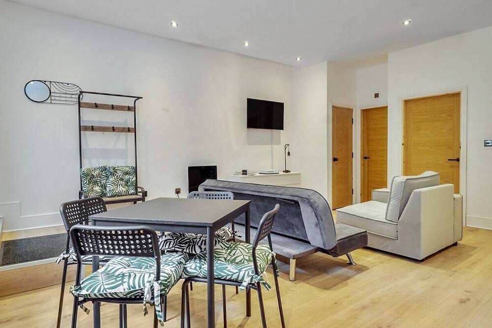 Photo of Others in Brighouse