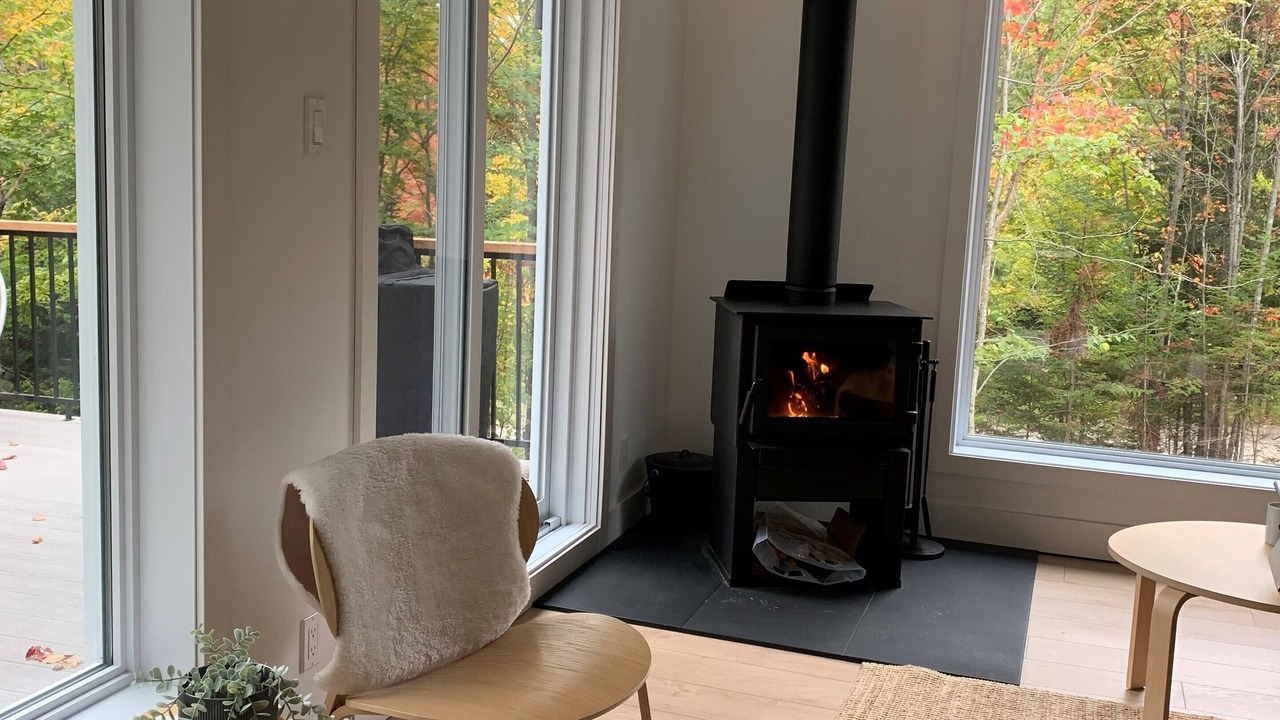 Photo of Livingroom in St-Adolphe-d'Howard