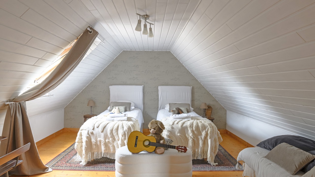 Photo of Bedroom in Saint-Coulitz