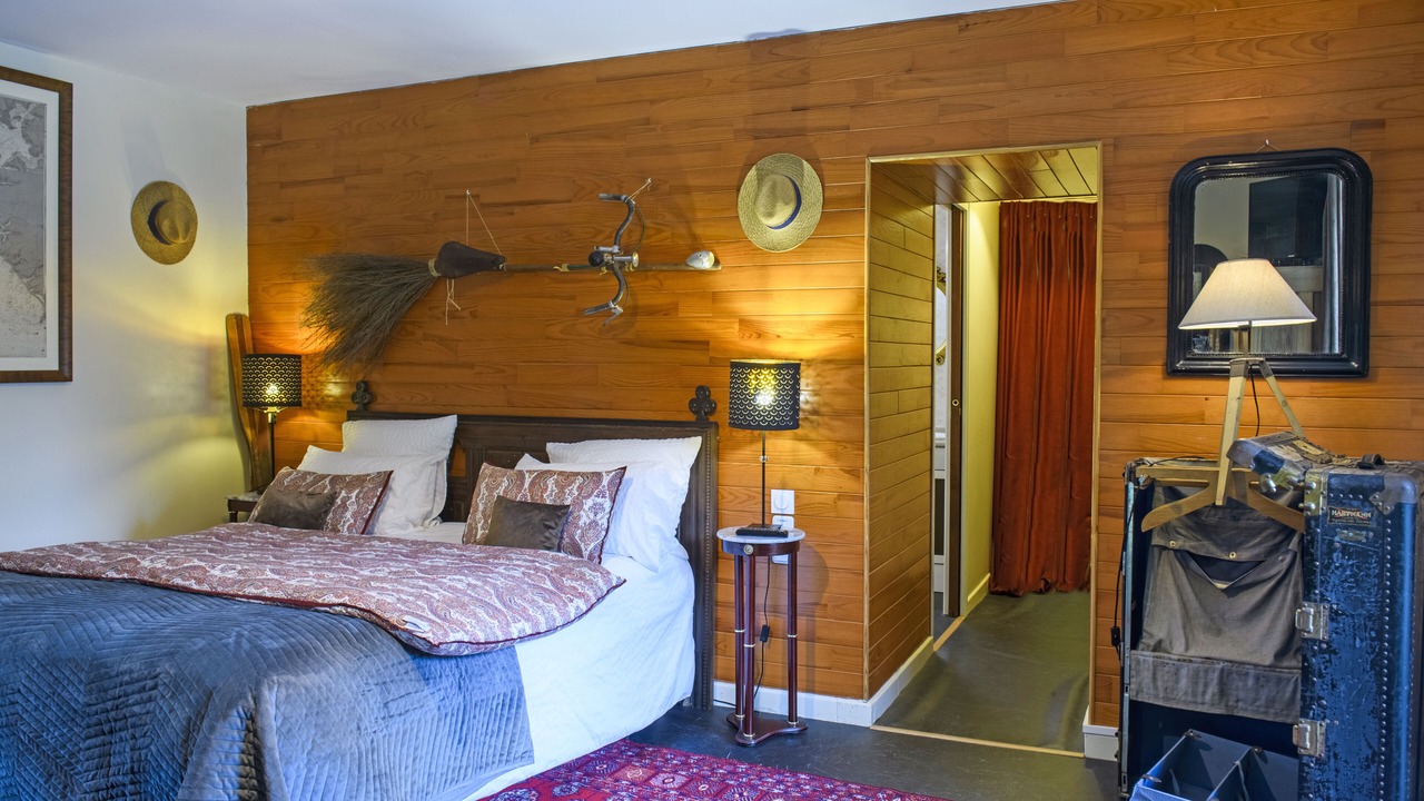 Photo of Bedroom in Saint-Coulitz