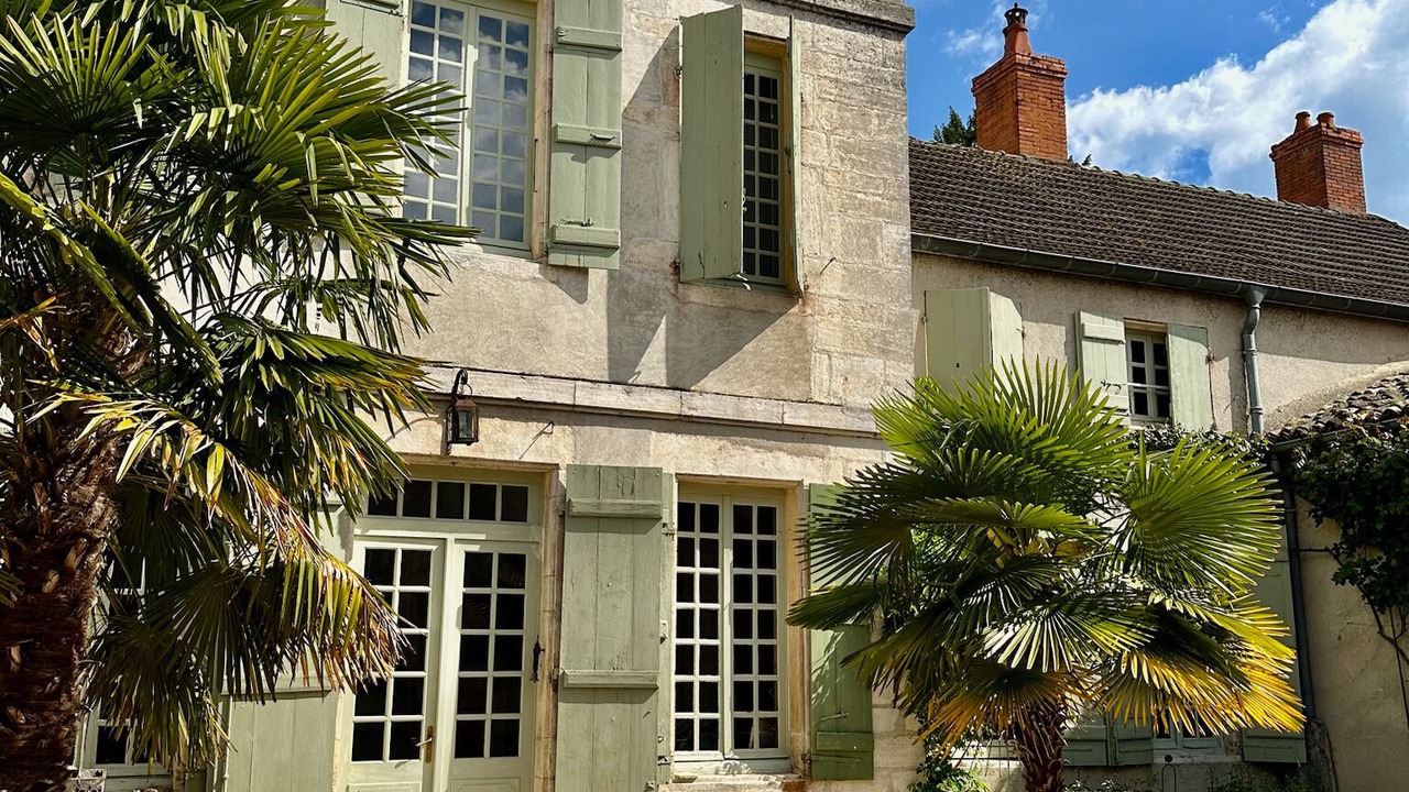 Photo of Outdoor in Givry