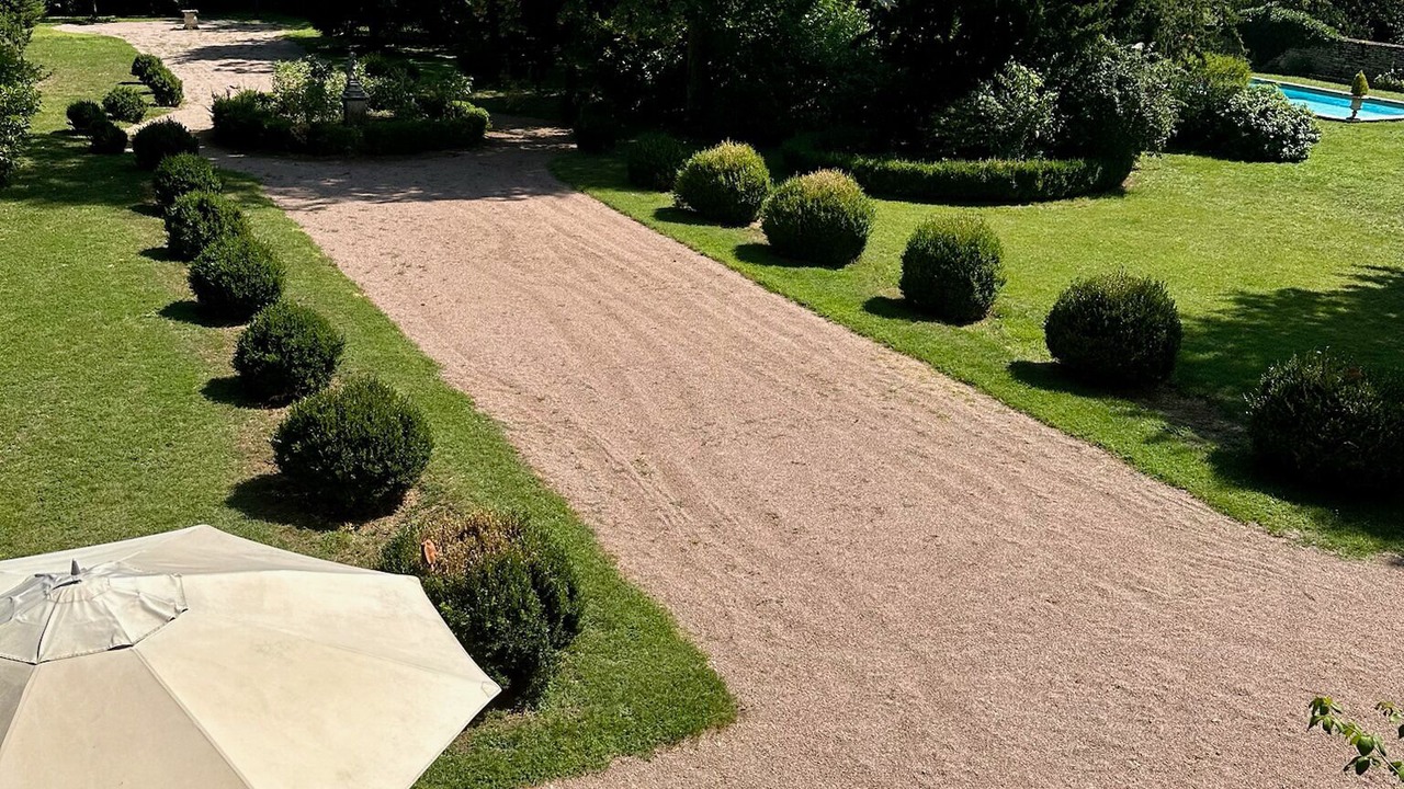 Photo of Outdoor in Givry
