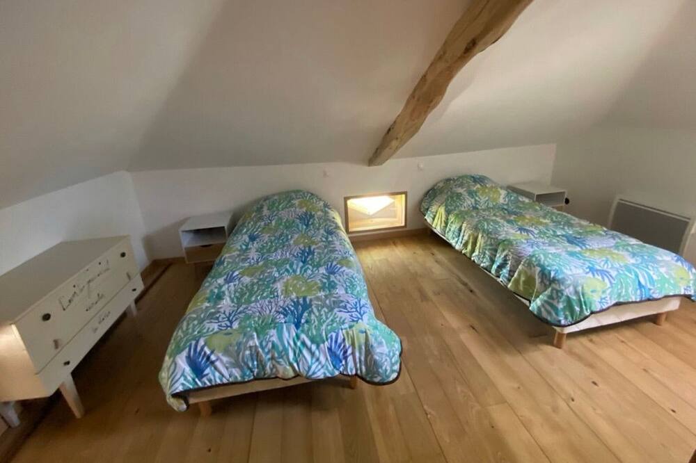 Photo of Bedroom in Montagudet