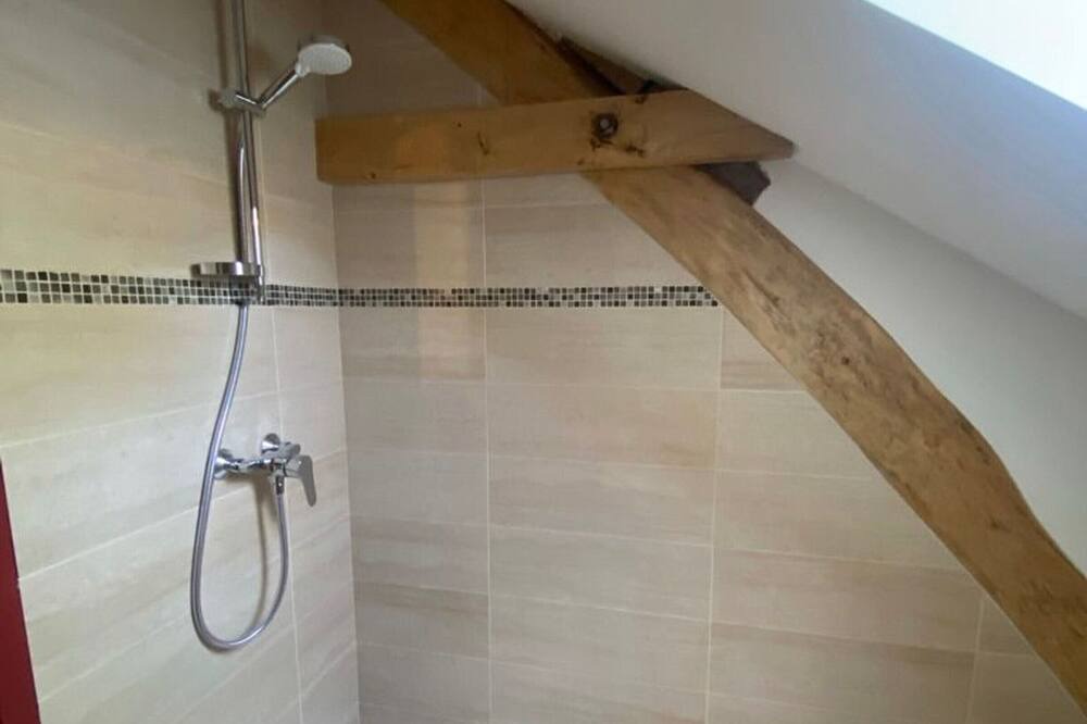 Photo of Bathroom in Montagudet