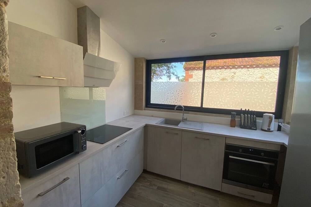 Photo of Kitchen in Montagudet