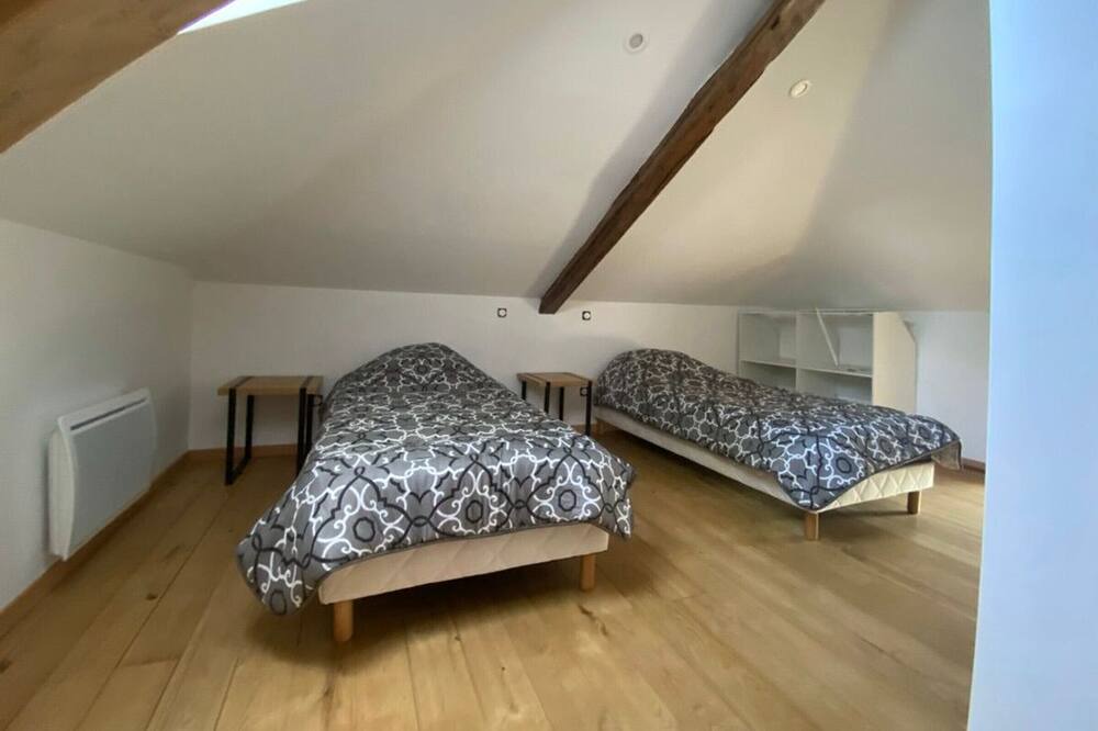 Photo of Bedroom in Montagudet