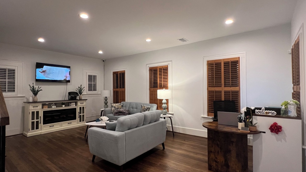 Photo of Livingroom in Midtown