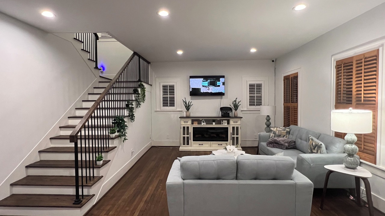 Photo of Livingroom in Midtown