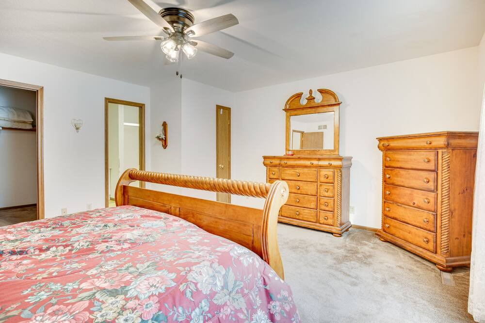 Photo of Bedroom in Roach