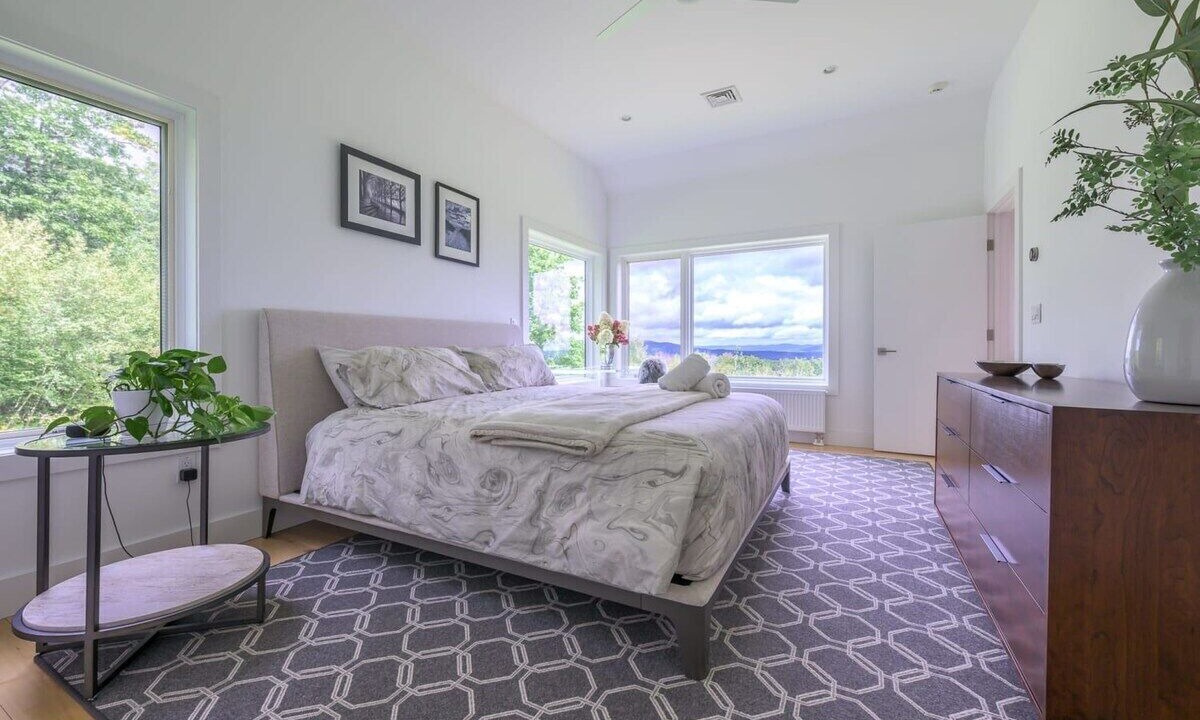 Photo of Others in Hillsdale