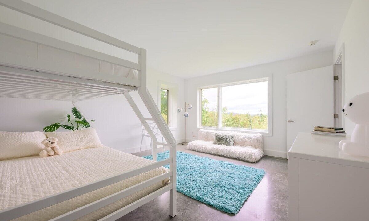 Photo of Others in Hillsdale