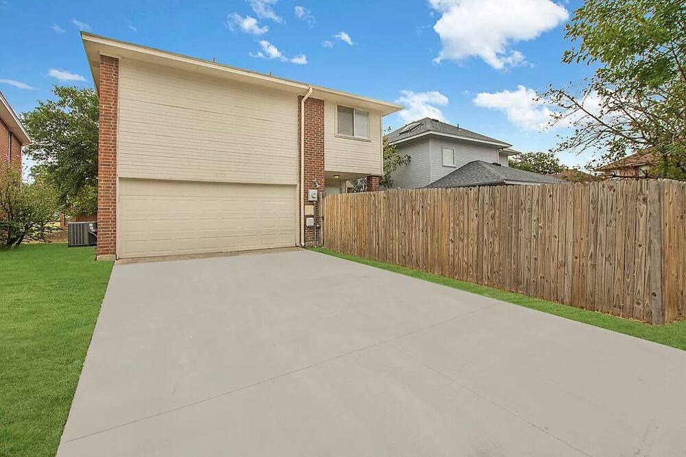 Photo of Outdoor in North Central Carrollton