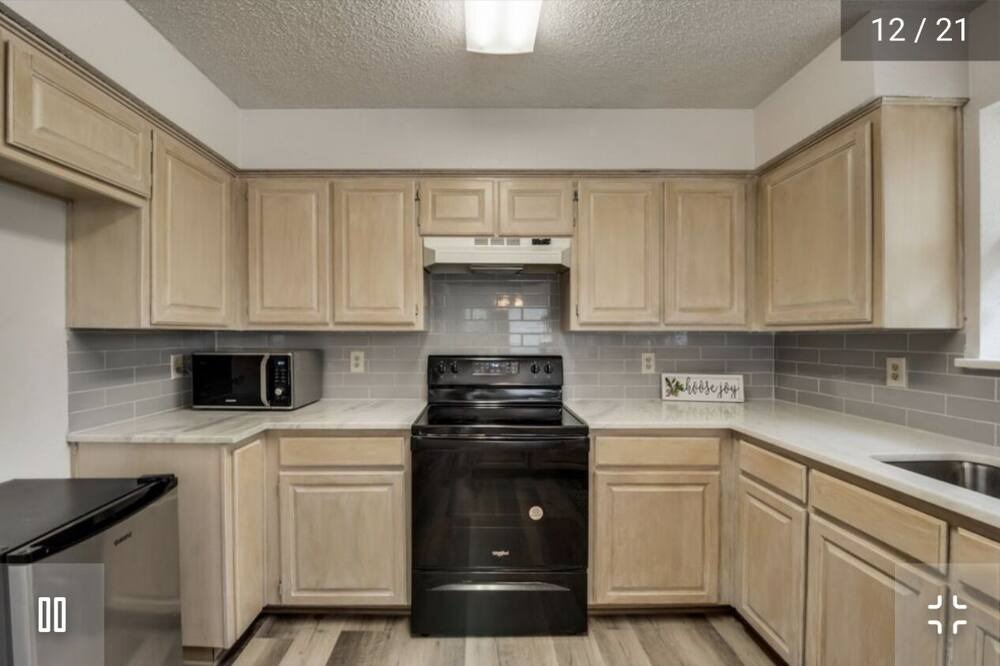 Photo of Kitchen in North Central Carrollton