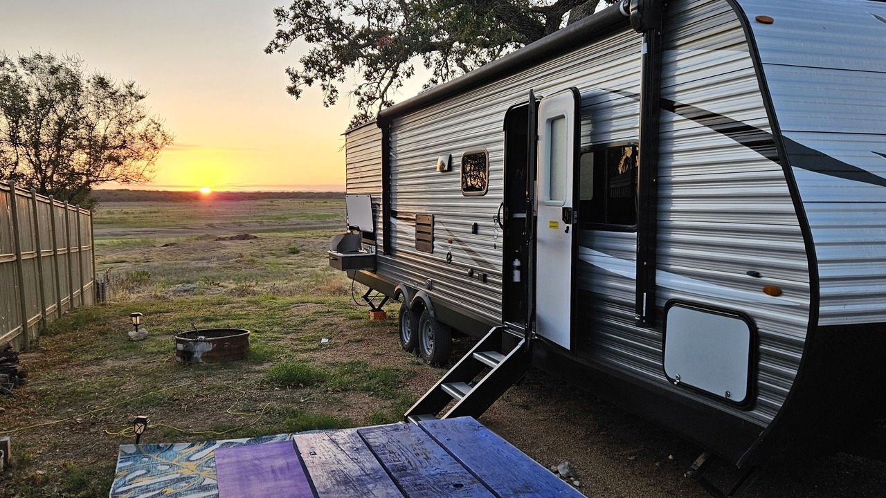 Photo of Outdoor in Buchanan Dam