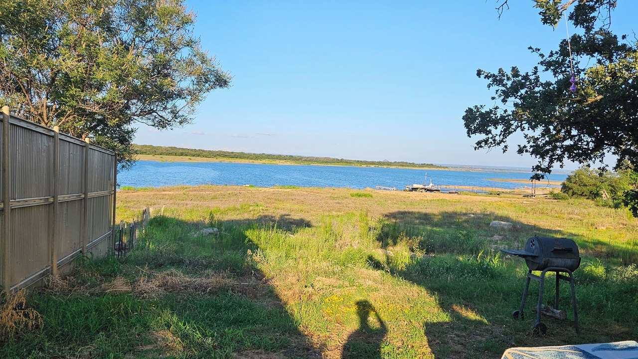Photo of Outdoor in Buchanan Dam