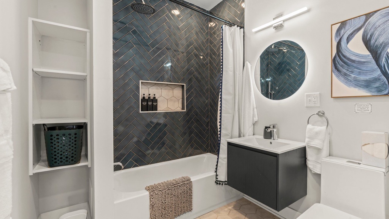 Photo of Bathroom in Passyunk Square