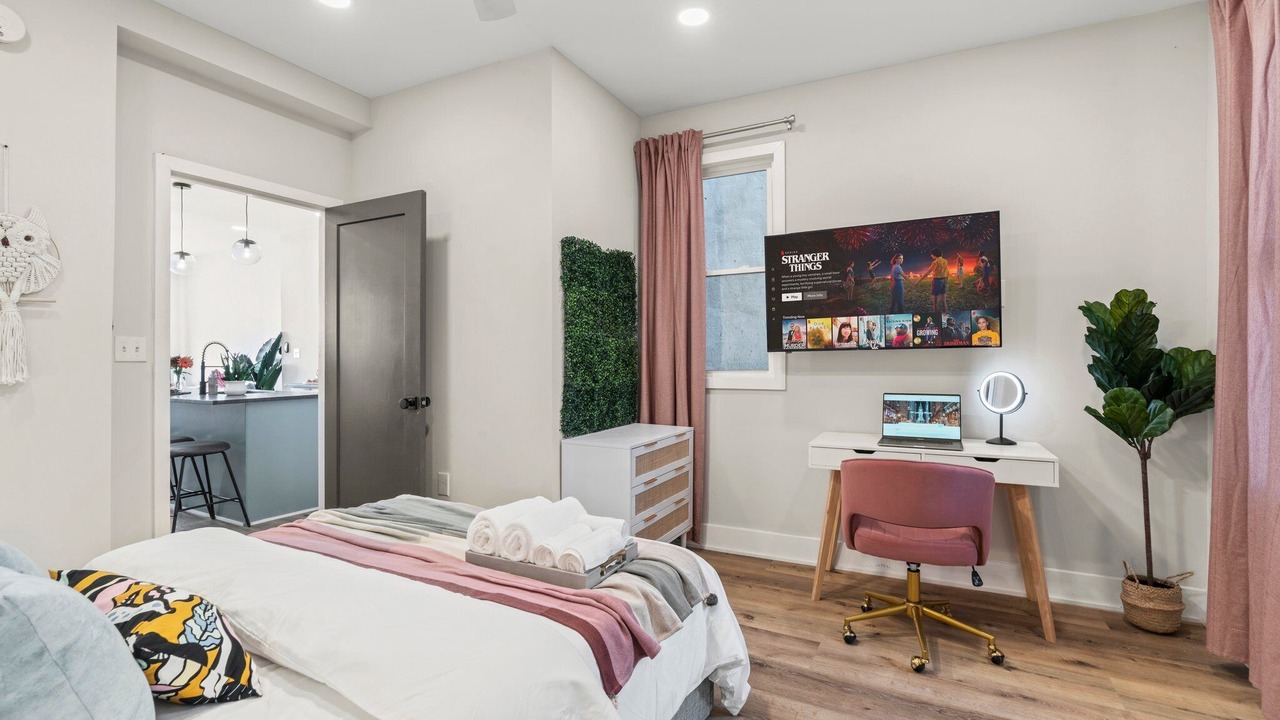 Photo of Others in Passyunk Square