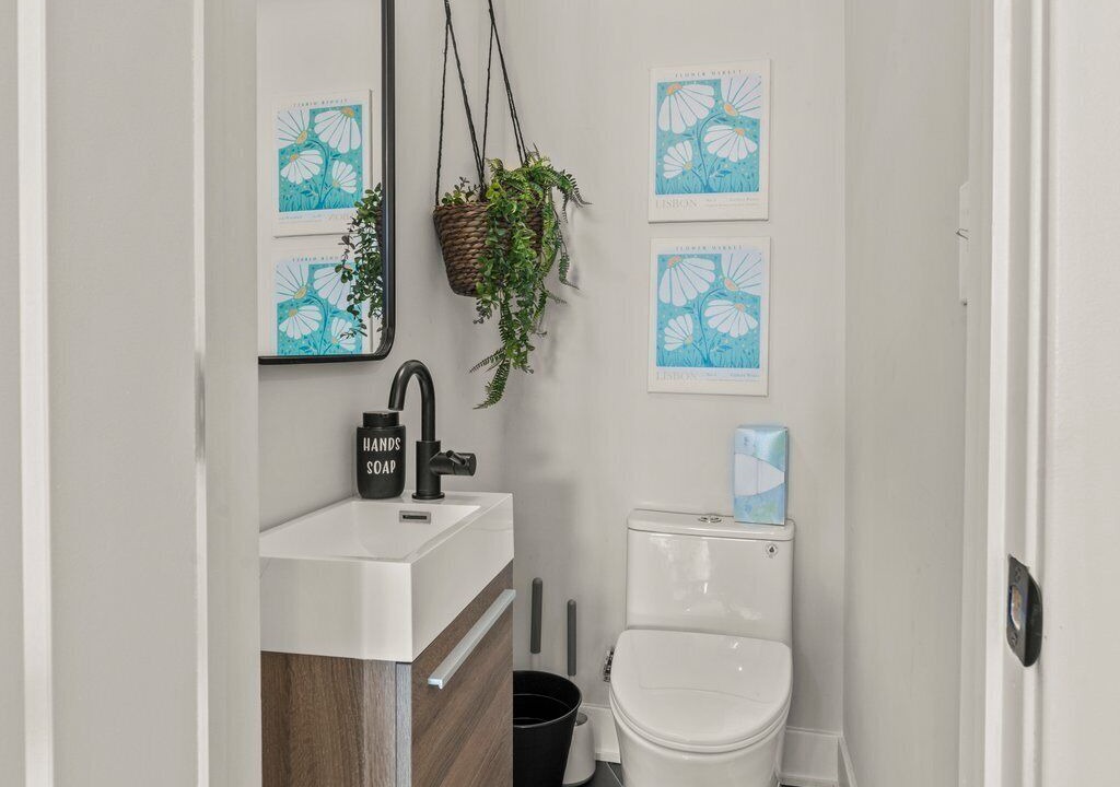 Photo of Bathroom in Passyunk Square